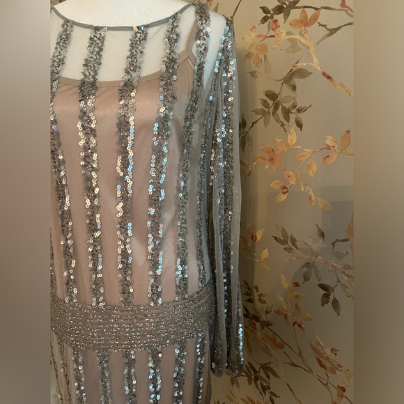 Aidan Mattox Beaded and Sequin Embellished Dress Size 10 - Picture 3 of 16
